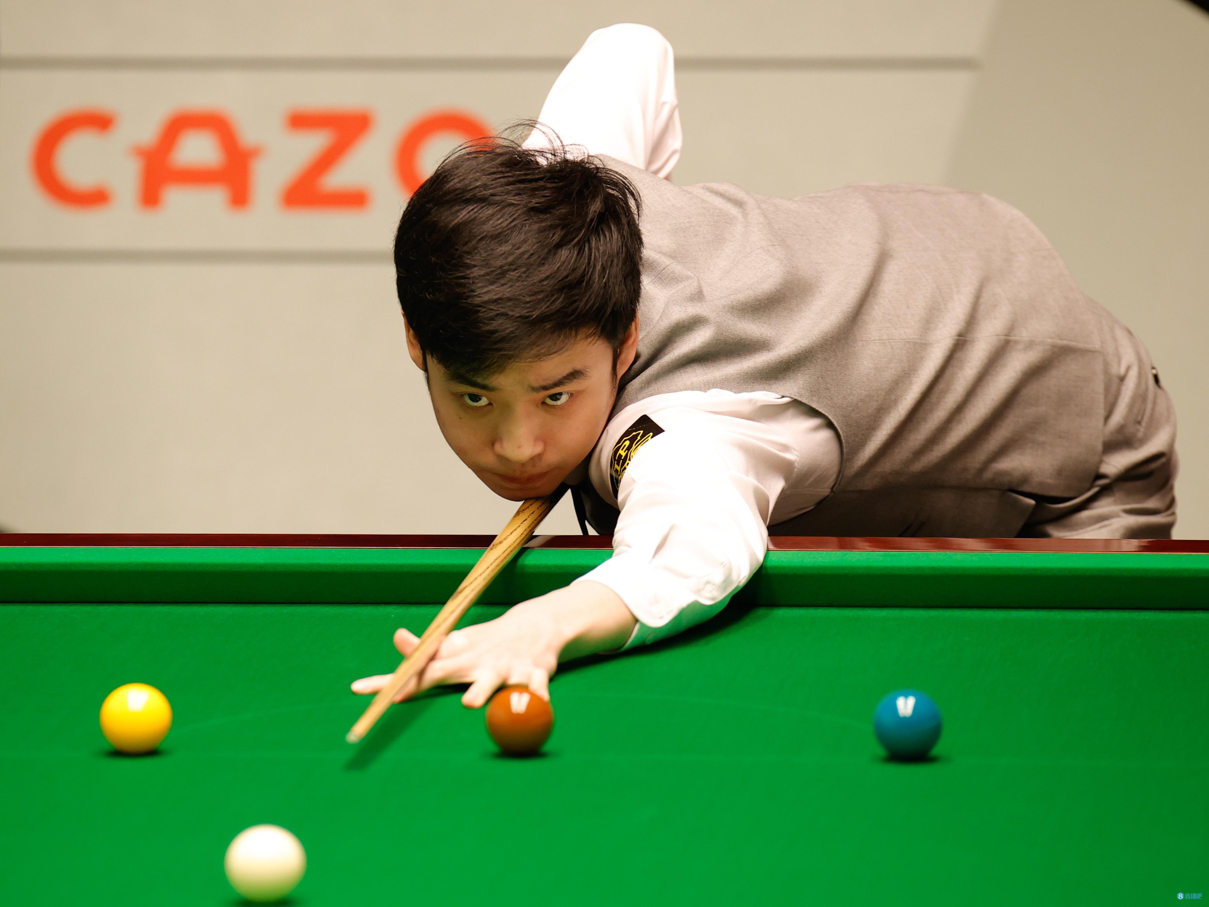 迫使其向边 迫使其向边