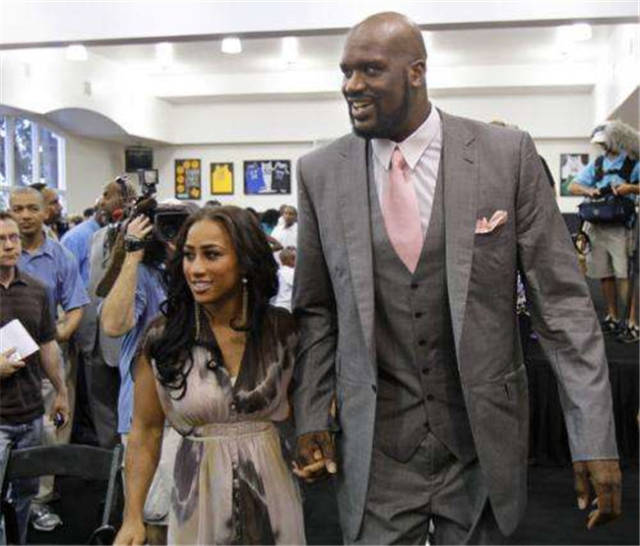 像是惊讶 像是惊讶