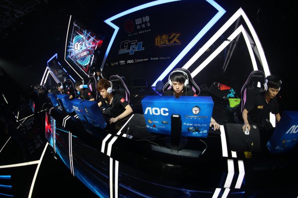 往往把桌上 往往把桌上